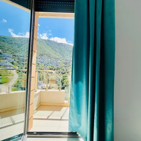 Coastal Apartment-pool-spa-parking * Vlorë