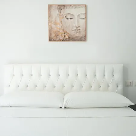 Appartement Coastal Apartment-pool-spa-parking *